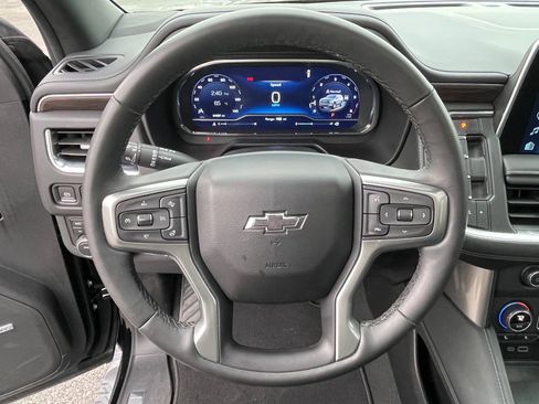 Used 2024 Chevrolet Tahoe Z71 w/ Luxury Package image 15