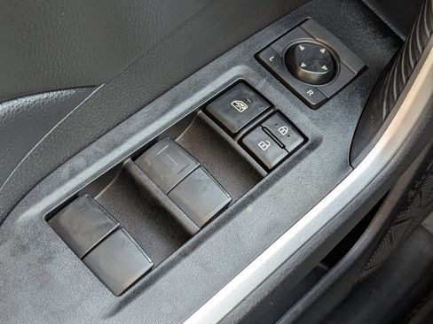 Used 2021 Toyota RAV4 LE image 23