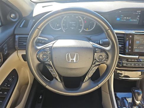 Used 2016 Honda Accord EX-L image 19