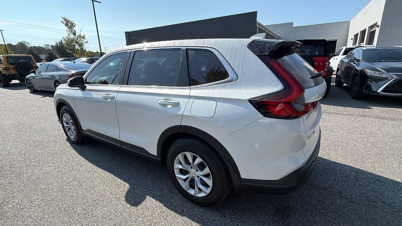 Used 2024 Honda CR-V LX image 7