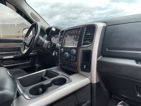 Used 2017 RAM 3500 Laramie w/ Sport Appearance Group AWD/4WD image 12