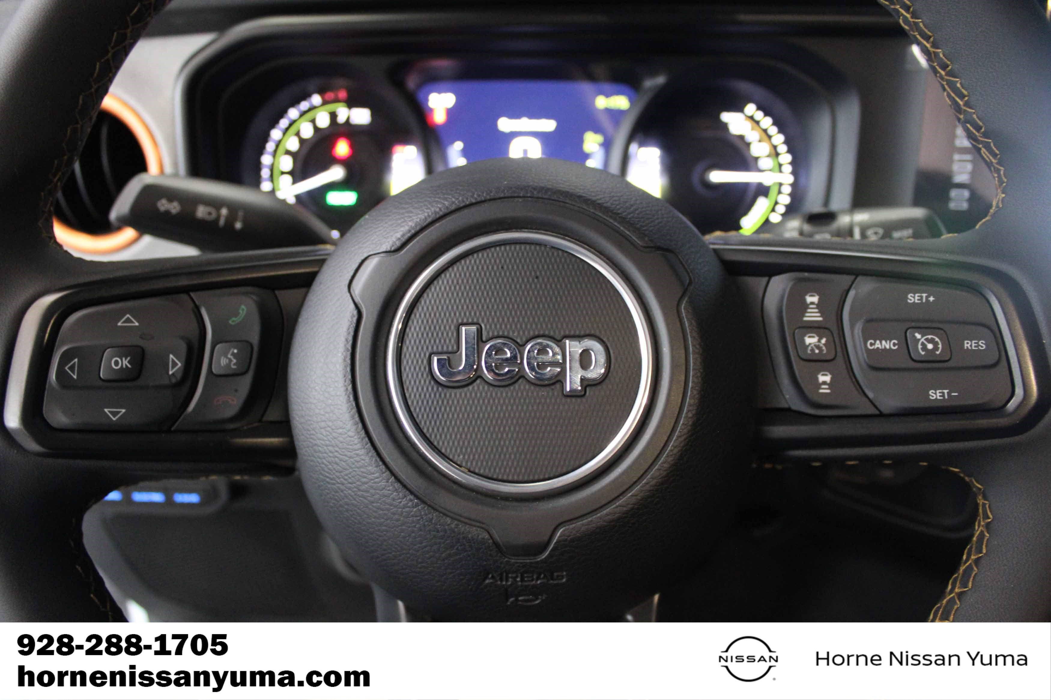 Used 2024 Jeep Wrangler Unlimited w/ LED Headlamp & Fog Lamp Group AWD/4WD image 9
