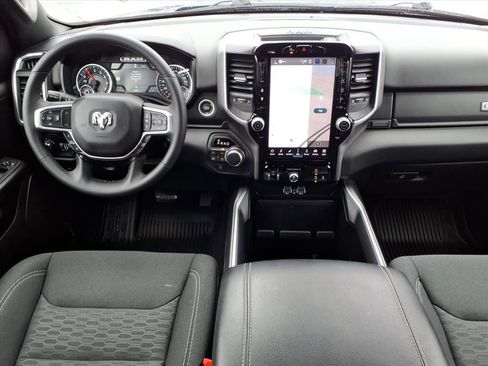 Used 2025 RAM 1500 Big Horn AWD/4WD image 13