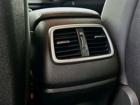 Used 2016 Kia Sorento L image 13