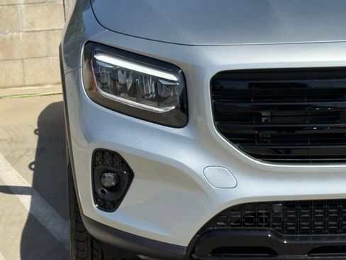 New 2026 Mercedes-Benz GLB 250 image 5