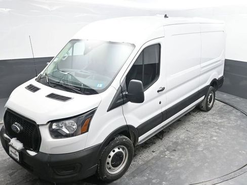 Used 2022 Ford Transit 250 Medium Roof w/ Load Area Protection Package image 21