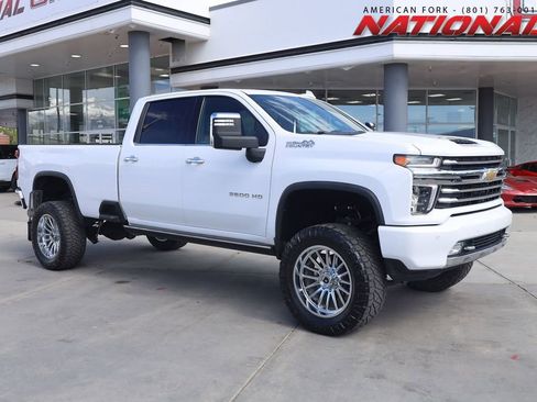 Used 2021 Chevrolet Silverado 3500 High Country w/ Z71 Off-Road Package AWD/4WD image 8