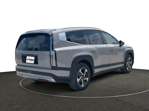 New 2026 Hyundai Ioniq 9 SE image 6