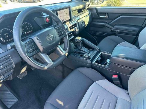 Used 2024 Toyota Tacoma TRD Off-Road image 12