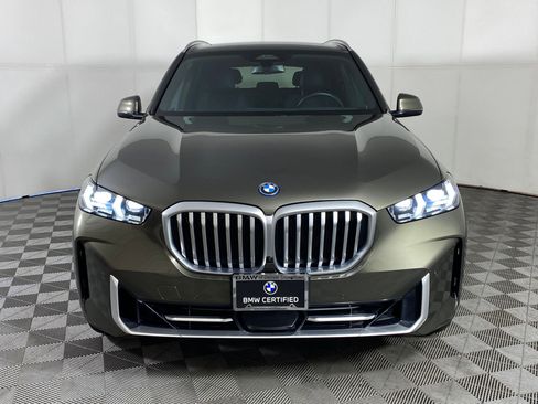 Certified 2024 BMW X5 xDrive50e w/ Premium Package image 5