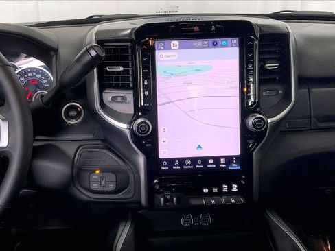 Used 2025 RAM 2500 Lone Star image 5