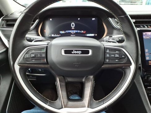Used 2021 Jeep Grand Cherokee L Limited AWD/4WD image 23