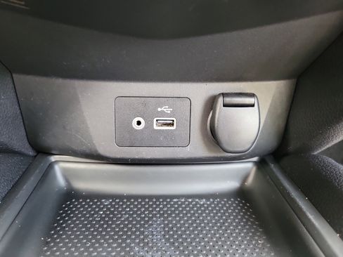 Used 2019 Nissan Rogue SV FWD image 28