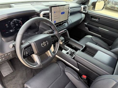 Used 2024 Toyota Tundra Platinum image 9