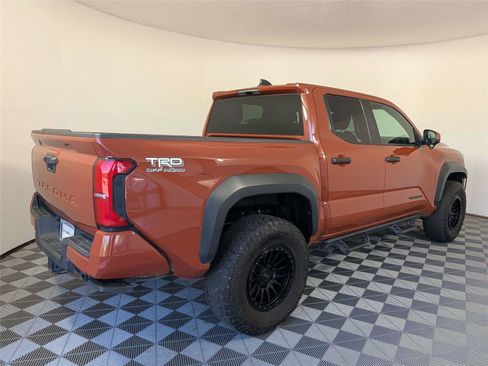Used 2025 Toyota Tacoma TRD Off-Road AWD/4WD image 6
