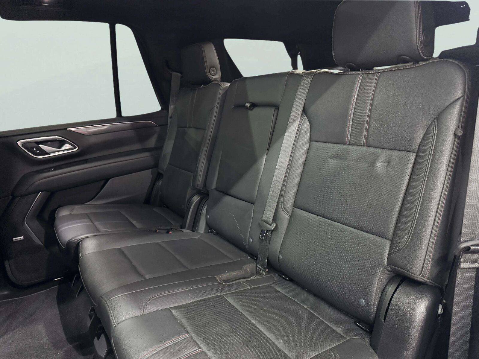 Used 2022 Chevrolet Tahoe RST w/ Luxury Package AWD/4WD image 38
