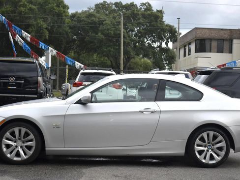 Used 2011 BMW 328i xDrive Coupe AWD/4WD image 5