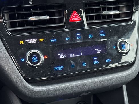 Used 2020 Hyundai Ioniq Blue image 21