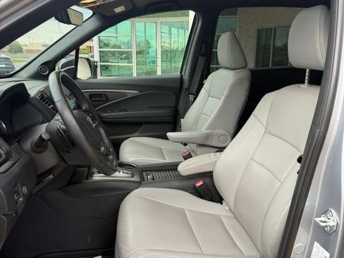 Certified 2023 Honda Passport EX-L image 10