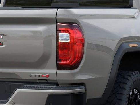 New 2026 GMC Canyon AT4 AWD/4WD image 11