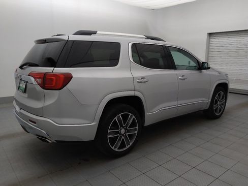 Used 2019 GMC Acadia Denali image 10