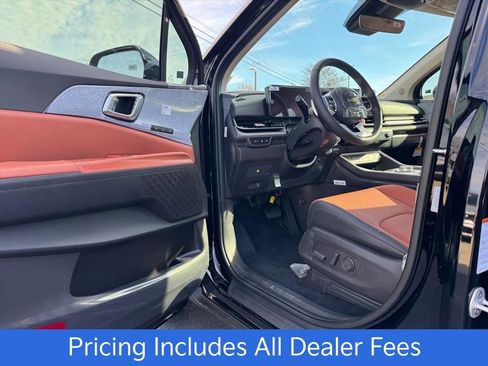 New 2026 Kia Carnival EX FWD image 11