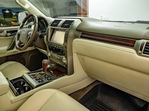 Used 2014 Lexus GX 460 Luxury AWD/4WD image 42