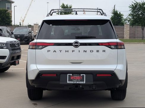 New 2026 Nissan Pathfinder SV FWD image 5