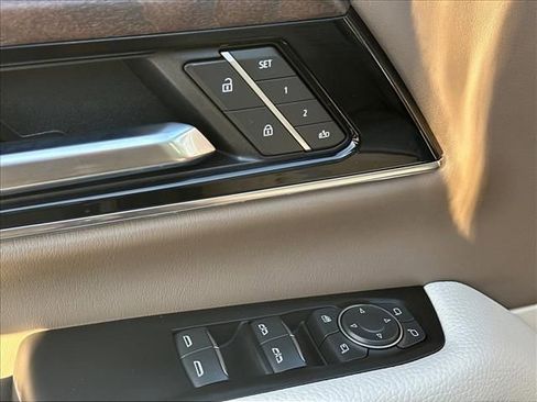 New 2026 GMC Yukon Denali w/ Denali Reserve Package AWD/4WD image 29