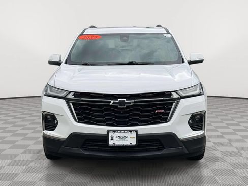 Used 2023 Chevrolet Traverse RS AWD/4WD image 2