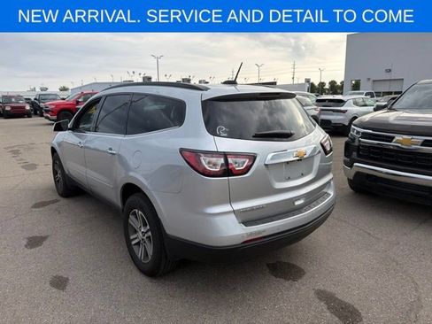 Used 2017 Chevrolet Traverse LT FWD image 8