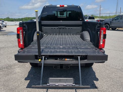 New 2026 Ford F250 XLT w/ XLT Premium Package AWD/4WD image 11
