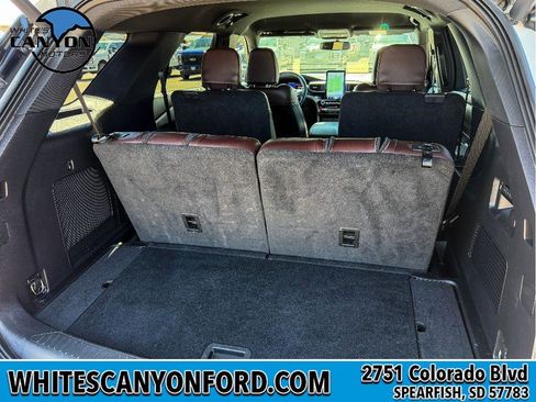 Certified 2022 Ford Explorer Platinum w/ Equipment Group 601A image 9