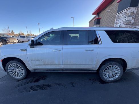 Used 2024 GMC Yukon XL Denali w/ Advanced Technology Package image 5