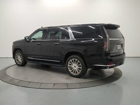 Used 2021 Cadillac Escalade ESV Premium Luxury AWD/4WD image 6