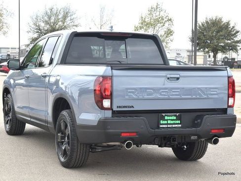 New 2026 Honda Ridgeline Black Edition image 4
