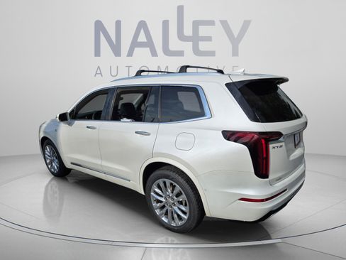 Used 2020 Cadillac XT6 Premium Luxury FWD image 3