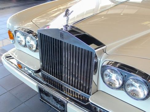 Used 1994 Rolls-Royce Corniche IV image 2