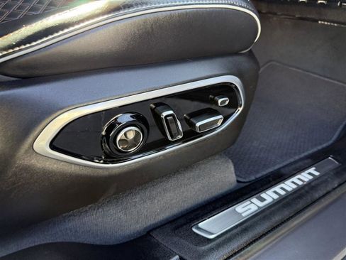 Used 2023 Jeep Grand Cherokee Summit AWD/4WD image 36