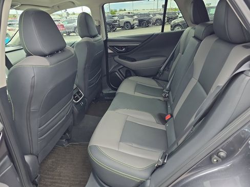Used 2025 Subaru Outback Onyx Edition AWD/4WD image 21