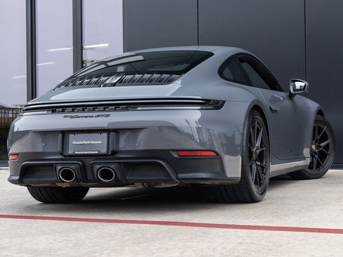 Used 2025 Porsche 911 Carrera GTS image 11