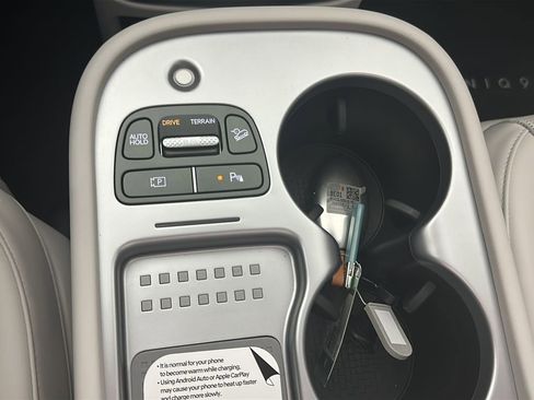 New 2026 Hyundai Ioniq 9 Limited image 34