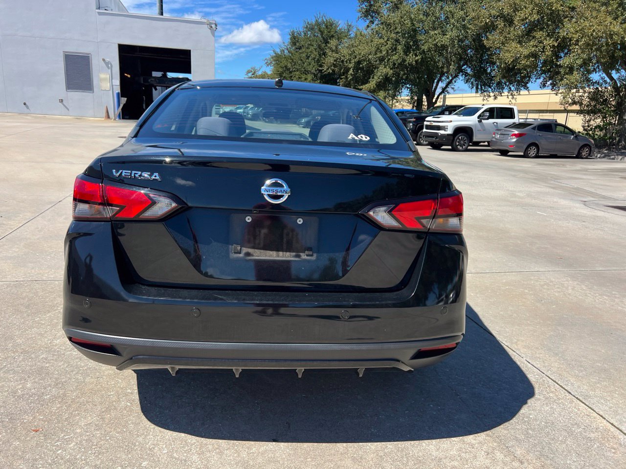 Used 2021 Nissan Versa S FWD image 7