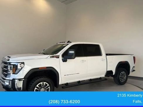 Used 2025 GMC Sierra 2500 SLE AWD/4WD image 4