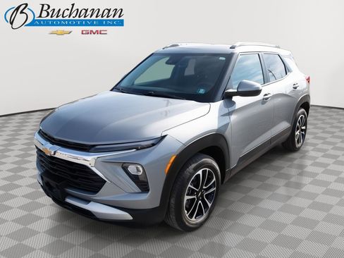 Used 2024 Chevrolet TrailBlazer LT w/ Convenience Package FWD image 1