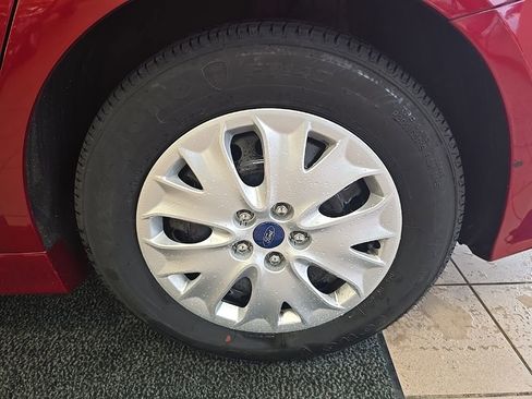 Used 2019 Ford Fusion S image 39