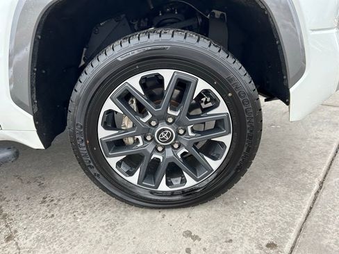 Used 2023 Toyota Tundra Limited image 32