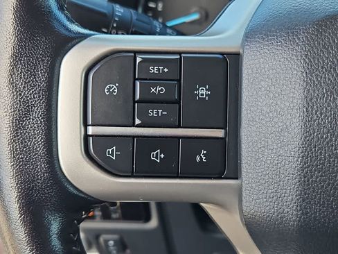 Used 2023 Ford Expedition XLT image 24