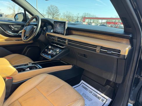 Used 2020 Lincoln Corsair Reserve image 18