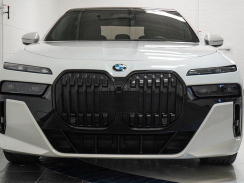 Used 2023 BMW 760i xDrive 760i xDrive w/ Executive Package image 44